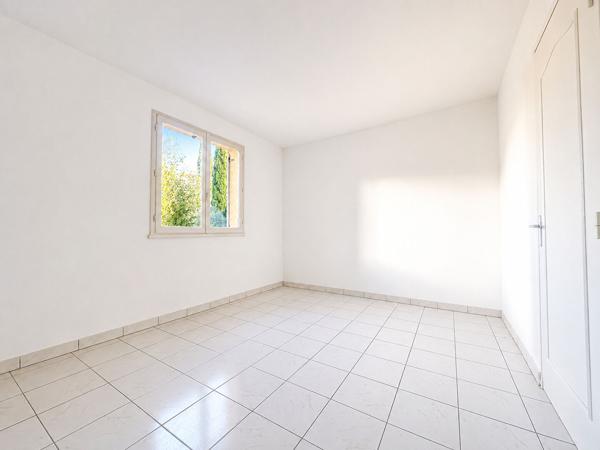 Villa 4 pièces à vendre à Saint-Raphaël avec vue panoramique sur la mer