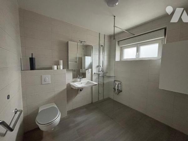 Maison à Vendre à Lannilis (29870) en Finistère (29)

Maison familiale à vendre  186 m² habit...