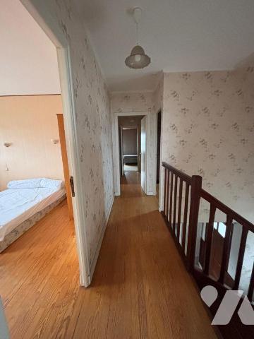 Maison à Vendre à Lannilis (29870) en Finistère (29)

Maison familiale à vendre  186 m² habit...