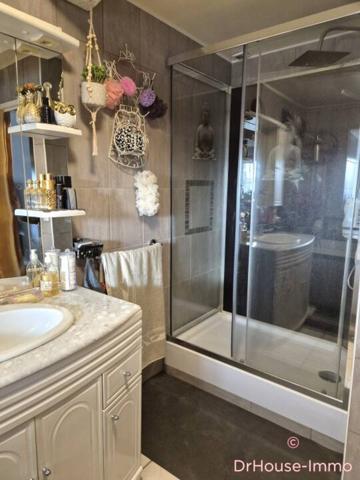 Maison à vendre 10 pièces de 201 m²