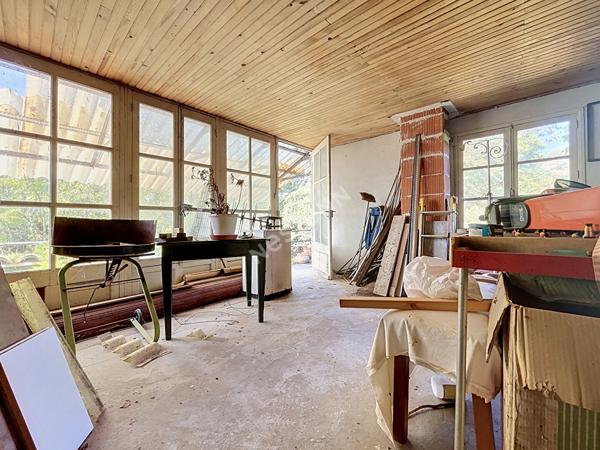 Ardèche, Privas : Maison de 231 m² avec appartement indépendant, jardin intimiste