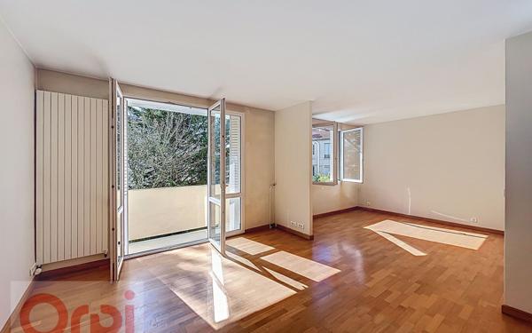 Appartement à vendre    3 pièces • 53,18 m2 Châtillon