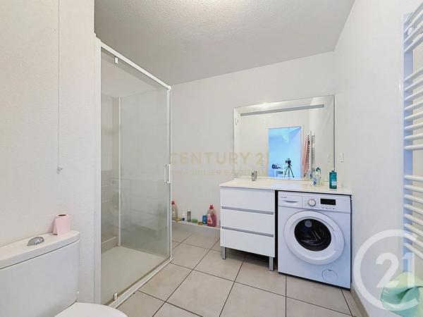 Appartement T2 à vendre  2 pièces - 37,89 m 2   VILLEFONTAINE  - 38