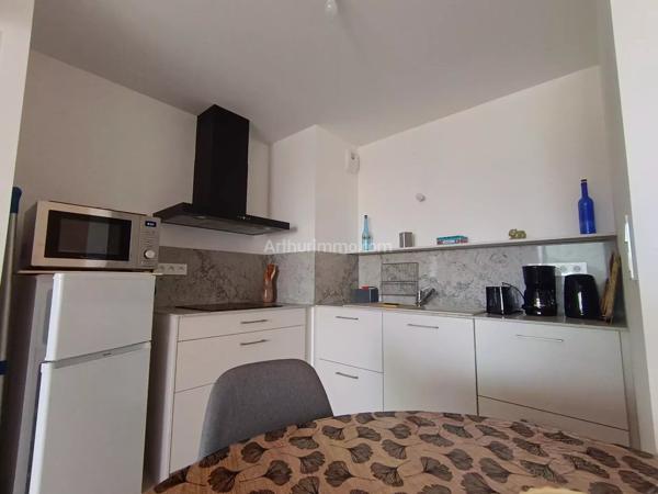 Location                                                      Appartement
                        
                     2 pièces                      49 m2                     à Ajaccio