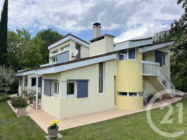 Maison à vendre  11 pièces - 420 m 2   FONTAINE  - 38