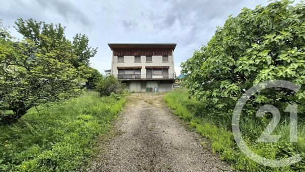 Maison à vendre  11 pièces - 420 m 2   FONTAINE  - 38