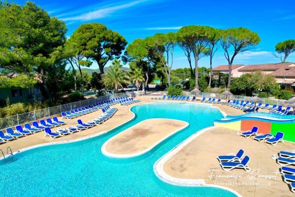 Villa duplex  et Terrasse ombragée avec intimité rare