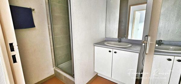 Villa duplex  et Terrasse ombragée avec intimité rare