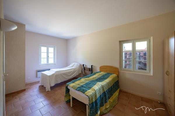 Charmante maison de campagne et ses dépendances