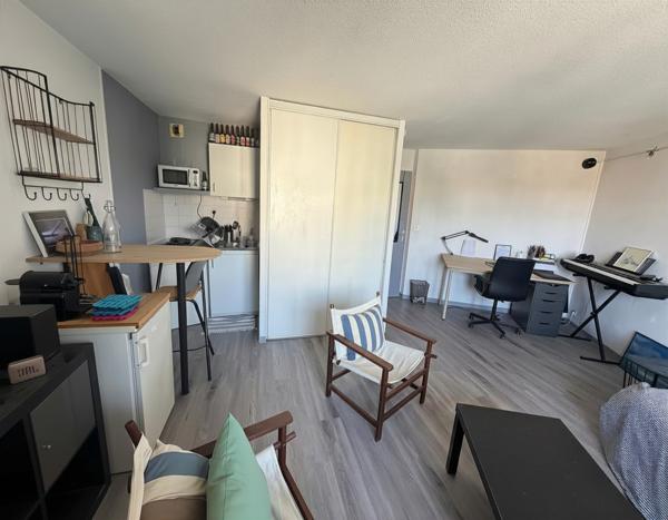 Studio lumineux 27 m² + parking Mérignac ARLAC