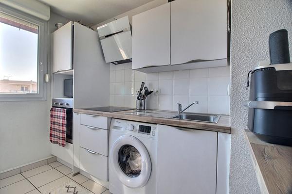 Exclusivité - Appartement 3 pièces dernier étage à vendre à Clermont-Ferrand avec balcon et stationnement