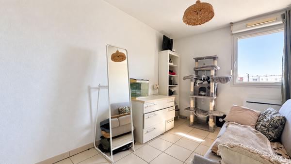 Exclusivité - Appartement 3 pièces dernier étage à vendre à Clermont-Ferrand avec balcon et stationnement