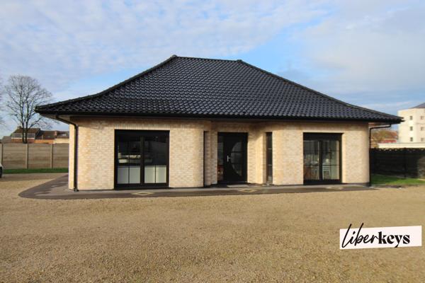 Vend maison individuelle semi plain pied, 6 pièces sur 1007m²