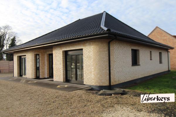 Vend maison individuelle semi plain pied, 6 pièces sur 1007m²