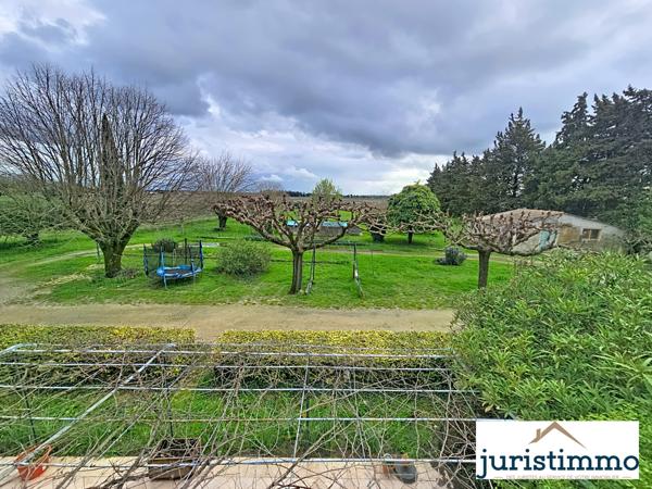 Camaret-sur-Aigues (84850) MAISON MITOYENNE DE 205 M²DANS UN MAS AVEC UN HANGAR DE 90M² SUR UN TERRAIN DE 3183M²