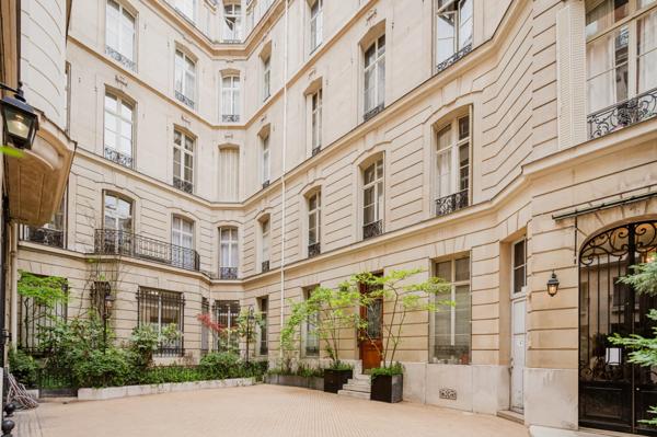 Appartement Paris 8e - SAINT-AUGUSTIN