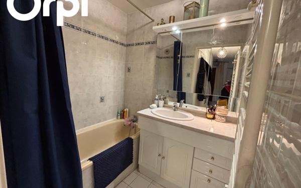 Appartement à louer    3 pièces • 64,65 m2 Voisins-le-Bretonneux