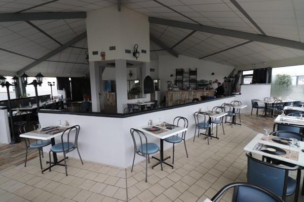 A VENDRE FONDS DE COMMERCE RESTAURANT TRADITIONNEL  SECTEUR DE TONNAY CHARENTE