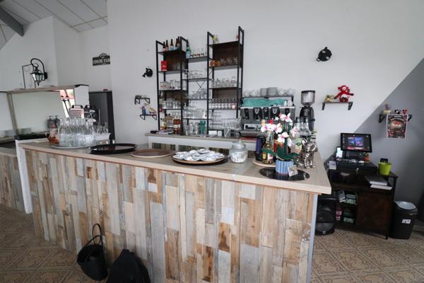 A VENDRE FONDS DE COMMERCE RESTAURANT TRADITIONNEL  SECTEUR DE TONNAY CHARENTE