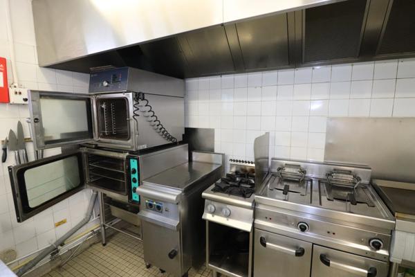 A VENDRE FONDS DE COMMERCE RESTAURANT TRADITIONNEL  SECTEUR DE TONNAY CHARENTE