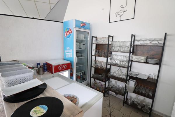 A VENDRE FONDS DE COMMERCE RESTAURANT TRADITIONNEL  SECTEUR DE TONNAY CHARENTE