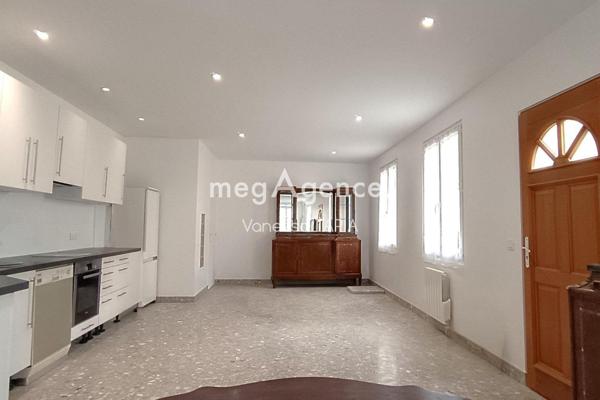 Maison à ROMILLY-SUR-SEINE, 10100 - 5 pièces 109m²