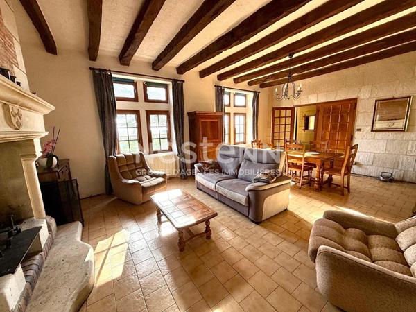 A vendre - Maison - 5 pièces - 134m² - Le Puy Notre Dame - D5995