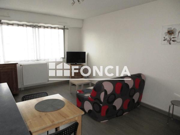 Location Studio meublé 30.99 m² - 18 RUE BONADO Pau 64000