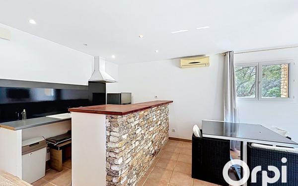 Maison à vendre    4 pièces •  Bonifacio