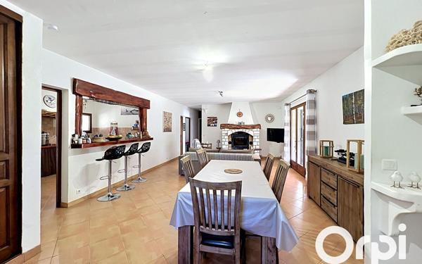 Maison à vendre    4 pièces •  Bonifacio