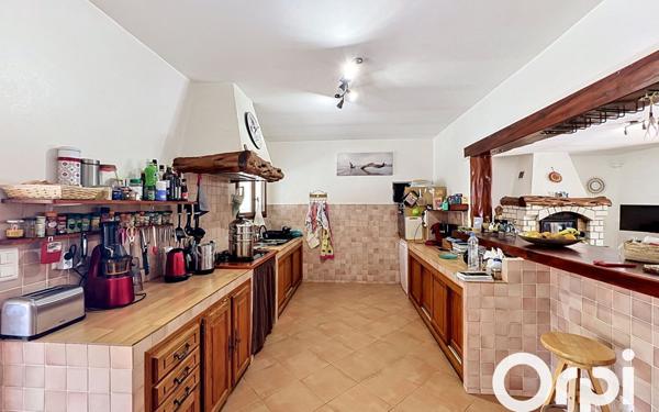 Maison à vendre    4 pièces •  Bonifacio