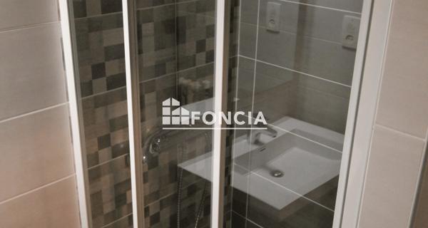 Location Studio 29.27 m² - Grenoble 38100