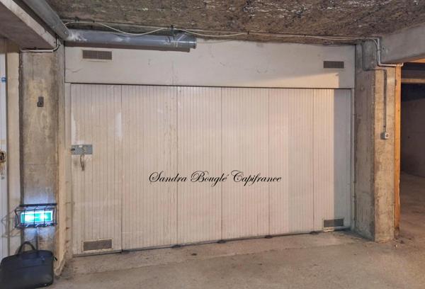 Appartement à vendre Appartement 3 pièces et garage clos LAVAL (53)