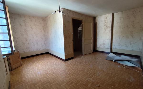 Maison à vendre    5 pièces •  Saint-Maurice-de-Beynost