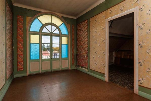 Exclusivité maison années 30 - 6 pièces - garage - terrain 2000m2 DIGOIN (71) prox centre-ville