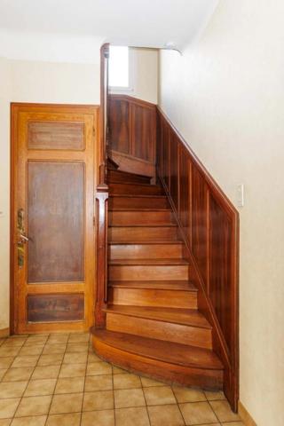 Exclusivité maison années 30 - 6 pièces - garage - terrain 2000m2 DIGOIN (71) prox centre-ville