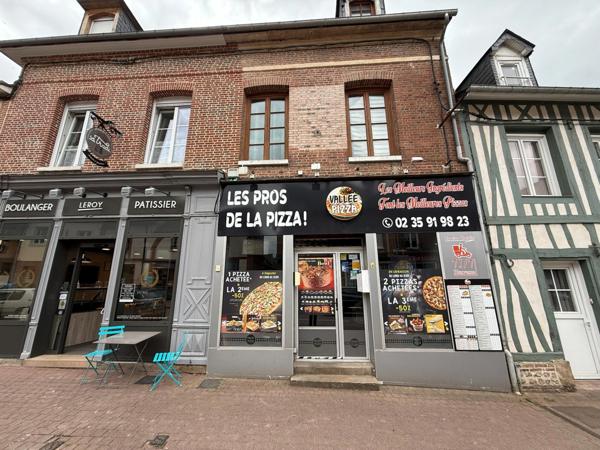 Local/bureau à vendre SAINT SAENS (76) immeuble de 96 m² environ.