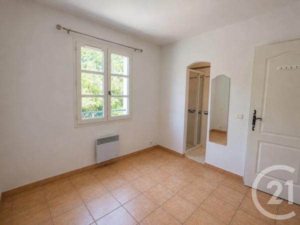 Appartement T3 à vendre  3 pièces - 52,16 m 2   LA MOLE  - 83