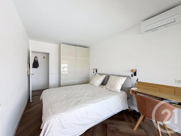 Appartement F3 à vendre  3 pièces - 65,01 m 2   MANDELIEU LA NAPOULE  - 06