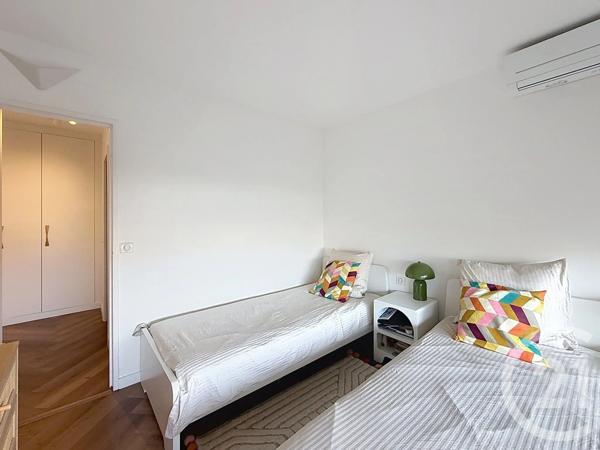 Appartement F3 à vendre  3 pièces - 65,01 m 2   MANDELIEU LA NAPOULE  - 06