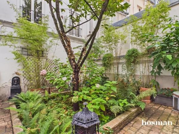 Appartement 2 pièces d'exception avec jardin et terrasse 43m² — Rue Lepic, Paris 18e
