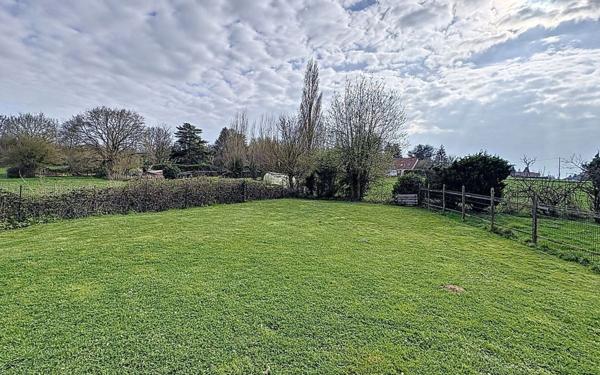 Maison à vendre    9 pièces • 200 m2 Yvré-l'Évêque