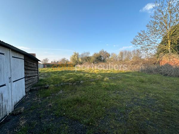 Vente
                Maison93,81 m² - 4 Pièces -
                    ERCHEU (80400)