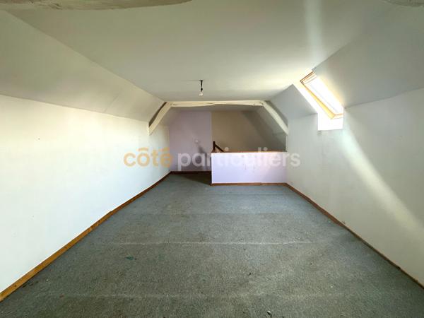 Vente
                Maison93,81 m² - 4 Pièces -
                    ERCHEU (80400)