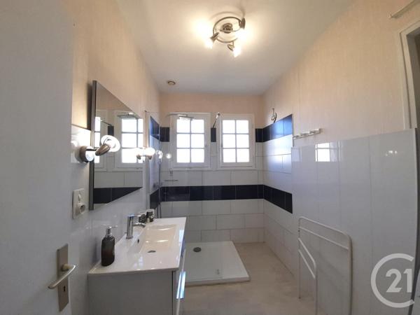 Maison à vendre  6 pièces - 92,07 m2 COZES - 17