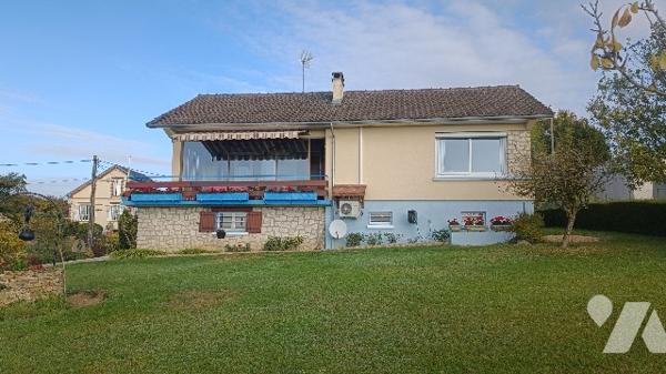 La Grande Paroisse, pavillon sur sous-sol total, 4 pièces sur 1163 m² de jardin avec vue imprenable.