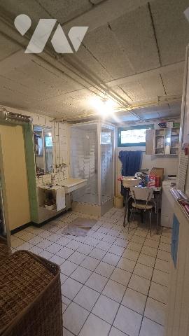 La Grande Paroisse, pavillon sur sous-sol total, 4 pièces sur 1163 m² de jardin avec vue imprenable.