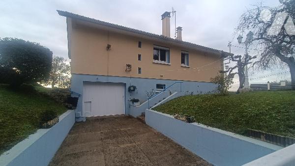 La Grande Paroisse, pavillon sur sous-sol total, 4 pièces sur 1163 m² de jardin avec vue imprenable.