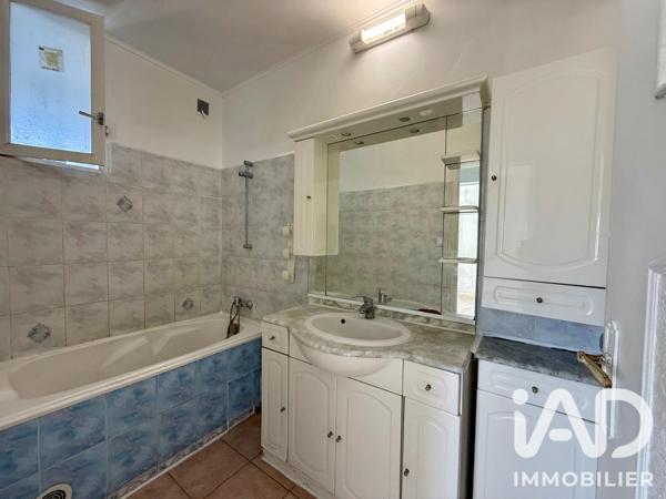 Location appartement 4 pièces 69 m² Avignon