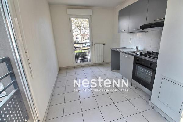 SECTEUR PARILLY:  APPARTEMENT T3 Résidence 2015, garage, tramway, métro, commerces et écoles à 2 min,
